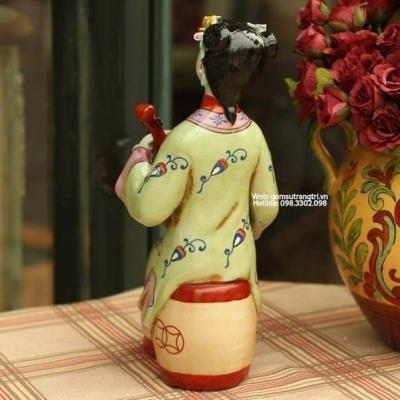 BỘ 4 TƯỢNG SỨ CÔ GÁI CHƠI NHẠC CỤ
